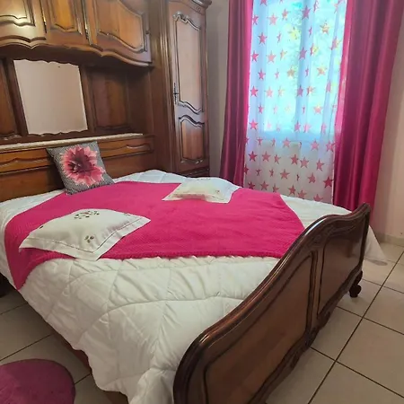 Maison Des Cerisiers Avec Piscine Privee A 펜션